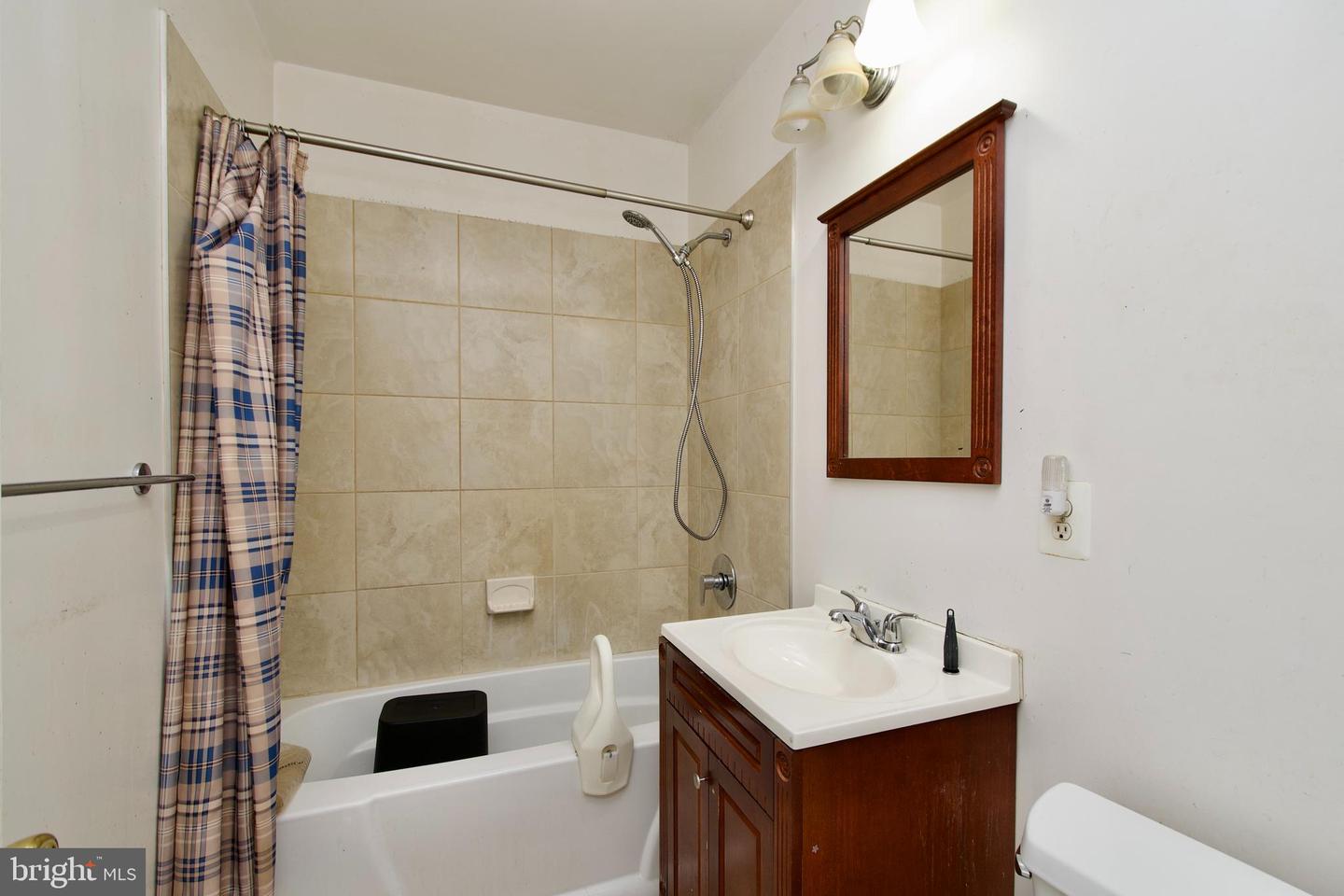 815 4TH ST NE, WASHINGTON, District Of Columbia 20002, 4 Bedrooms Bedrooms, 7 Rooms Rooms,2 BathroomsBathrooms,Residential,For sale,815 4TH ST NE,DCDC2225888 MLS # DCDC2225888 815 4TH ST NE, WASHINGTON, District Of Columbia 20002, 4 Bedrooms Bedrooms, 7 Rooms Rooms,2 BathroomsBathrooms,Residential,For sale,815 4TH ST NE,DCDC2225888 MLS # DCDC2225888