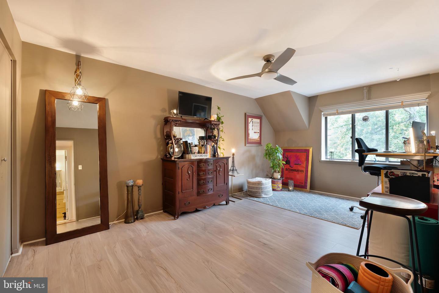 1670 PARKCREST CIR #3B/300, RESTON, Virginia 20190, 2 Bedrooms Bedrooms, ,1 BathroomBathrooms,Residential,For sale,1670 PARKCREST CIR #3B/300,VAFX2273156 MLS # VAFX2273156