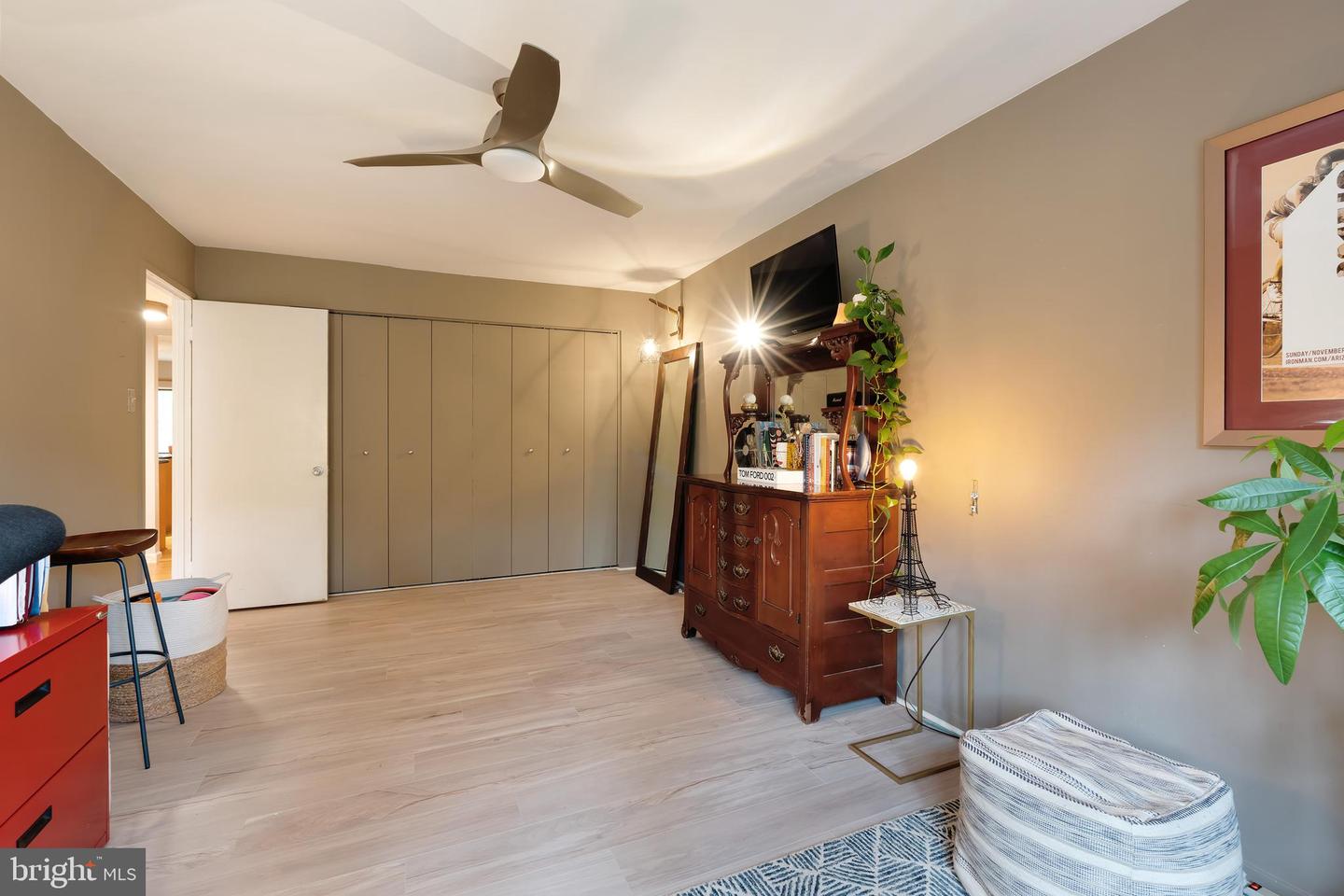 1670 PARKCREST CIR #3B/300, RESTON, Virginia 20190, 2 Bedrooms Bedrooms, ,1 BathroomBathrooms,Residential,For sale,1670 PARKCREST CIR #3B/300,VAFX2273156 MLS # VAFX2273156