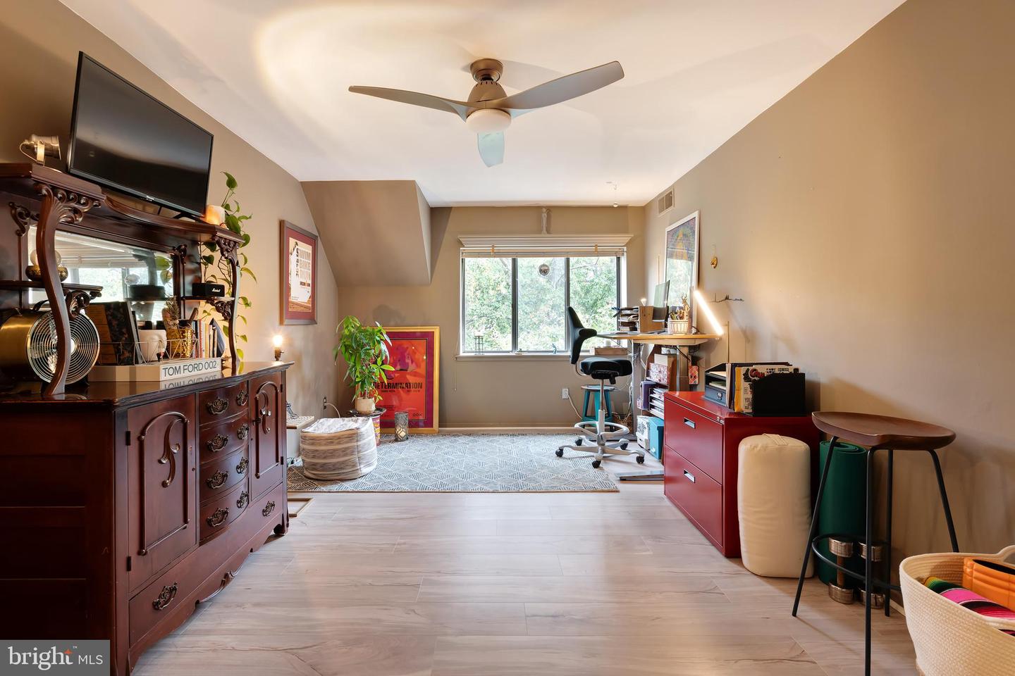 1670 PARKCREST CIR #3B/300, RESTON, Virginia 20190, 2 Bedrooms Bedrooms, ,1 BathroomBathrooms,Residential,For sale,1670 PARKCREST CIR #3B/300,VAFX2273156 MLS # VAFX2273156