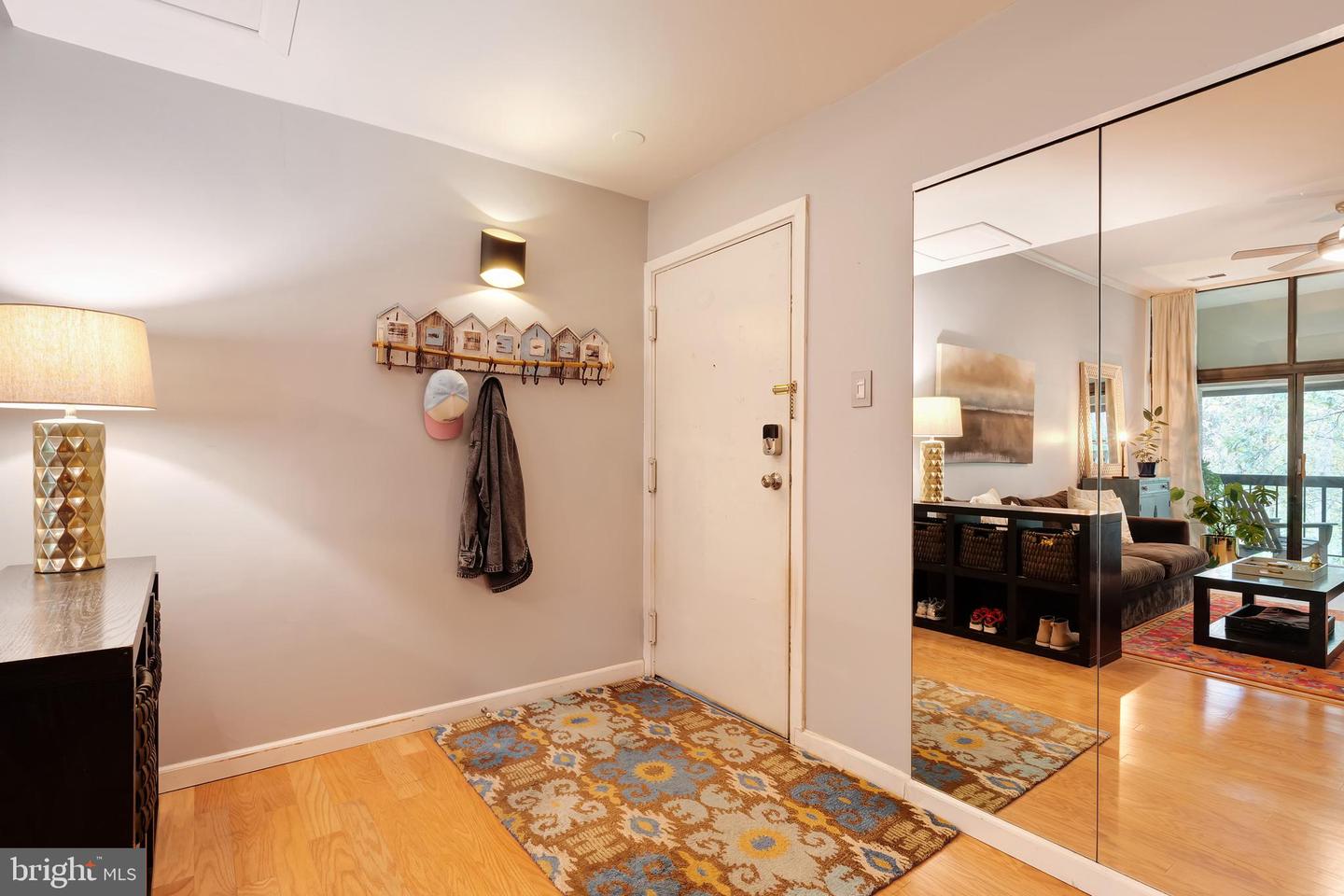 1670 PARKCREST CIR #3B/300, RESTON, Virginia 20190, 2 Bedrooms Bedrooms, ,1 BathroomBathrooms,Residential,For sale,1670 PARKCREST CIR #3B/300,VAFX2273156 MLS # VAFX2273156