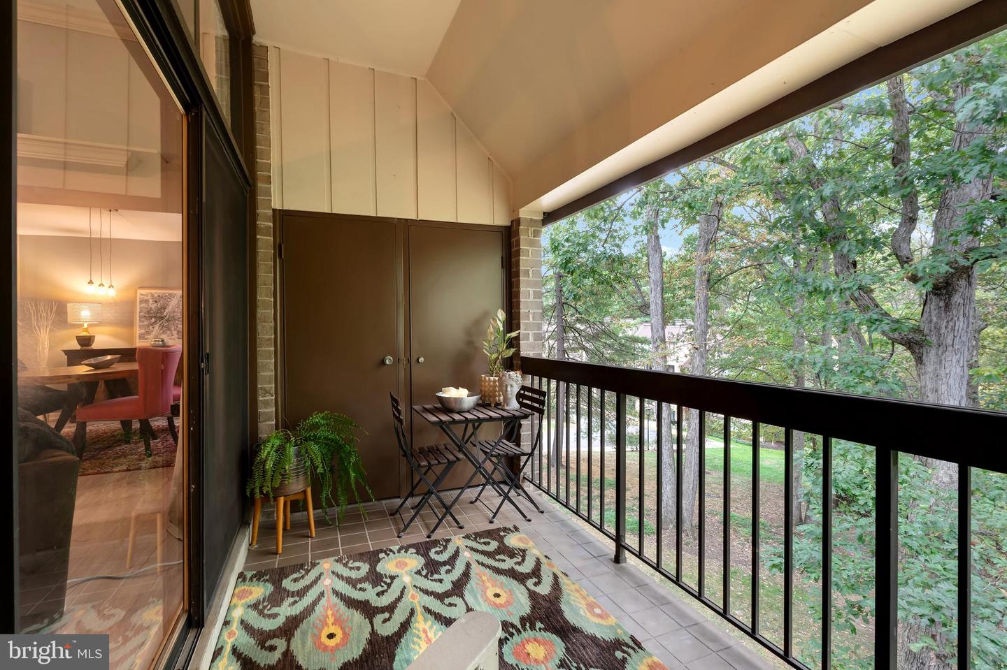 1670 PARKCREST CIR #3B/300, RESTON, Virginia 20190, 2 Bedrooms Bedrooms, ,1 BathroomBathrooms,Residential,For sale,1670 PARKCREST CIR #3B/300,VAFX2273156 MLS # VAFX2273156