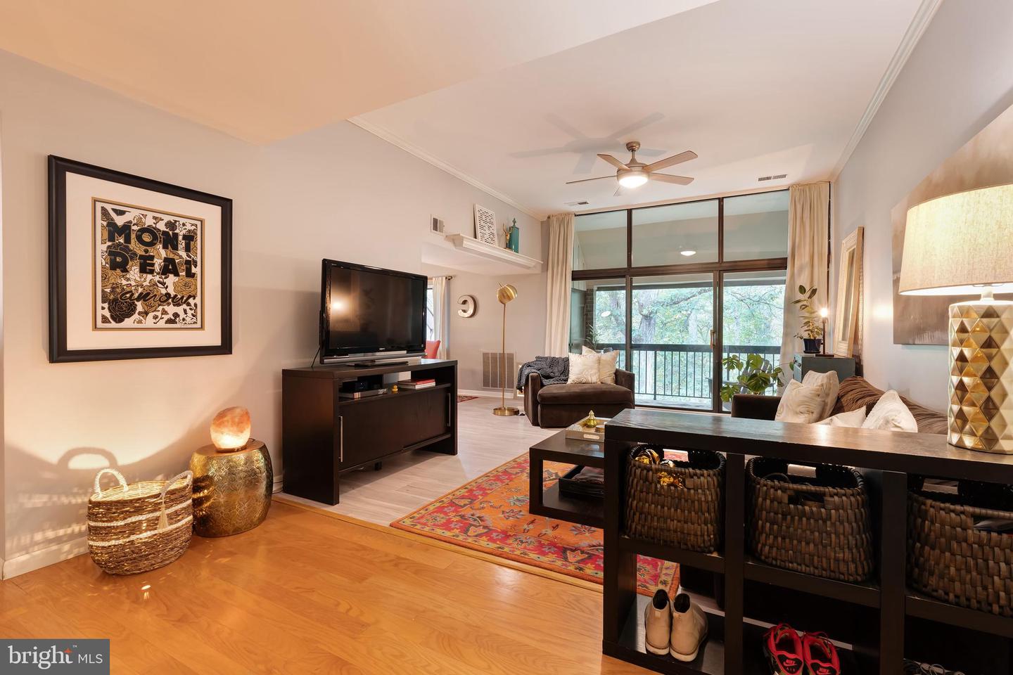 1670 PARKCREST CIR #3B/300, RESTON, Virginia 20190, 2 Bedrooms Bedrooms, ,1 BathroomBathrooms,Residential,For sale,1670 PARKCREST CIR #3B/300,VAFX2273156 MLS # VAFX2273156