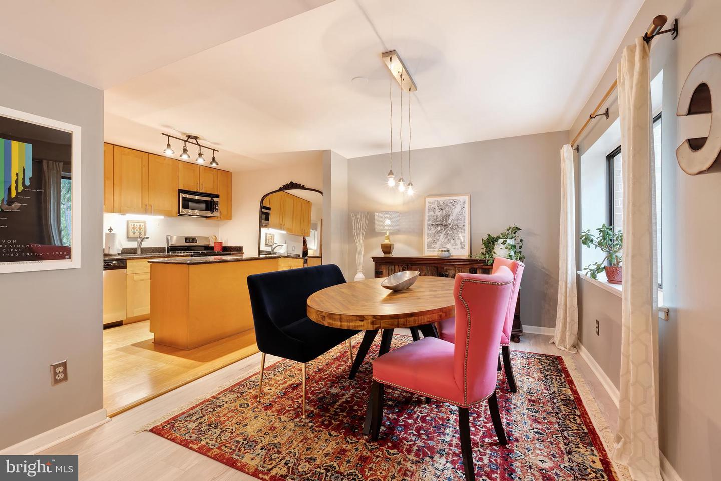1670 PARKCREST CIR #3B/300, RESTON, Virginia 20190, 2 Bedrooms Bedrooms, ,1 BathroomBathrooms,Residential,For sale,1670 PARKCREST CIR #3B/300,VAFX2273156 MLS # VAFX2273156