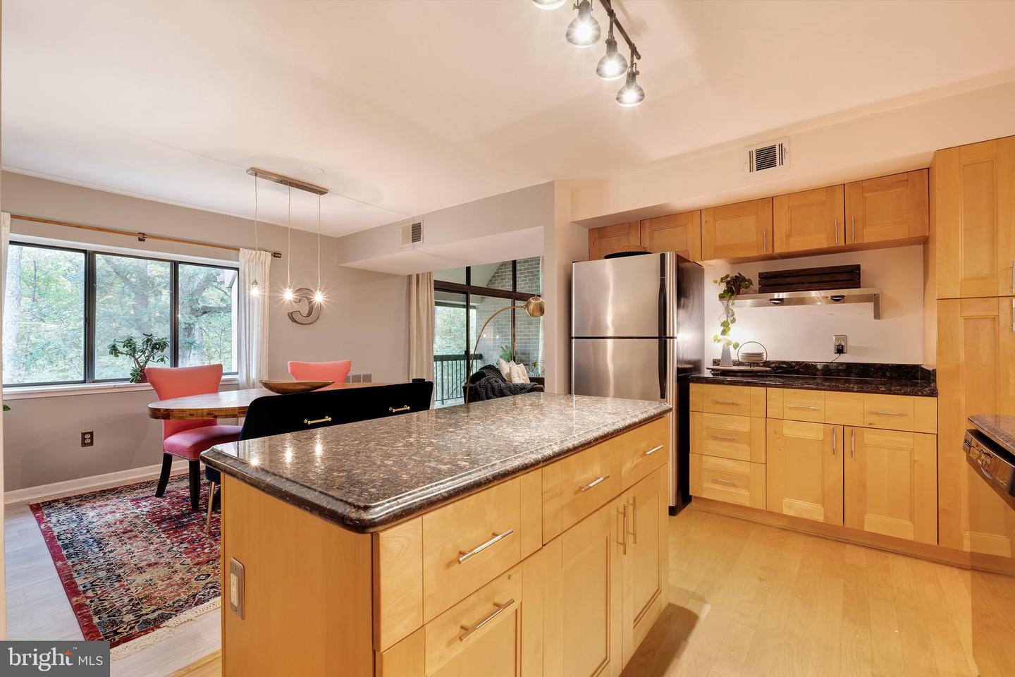 1670 PARKCREST CIR #3B/300, RESTON, Virginia 20190, 2 Bedrooms Bedrooms, ,1 BathroomBathrooms,Residential,For sale,1670 PARKCREST CIR #3B/300,VAFX2273156 MLS # VAFX2273156
