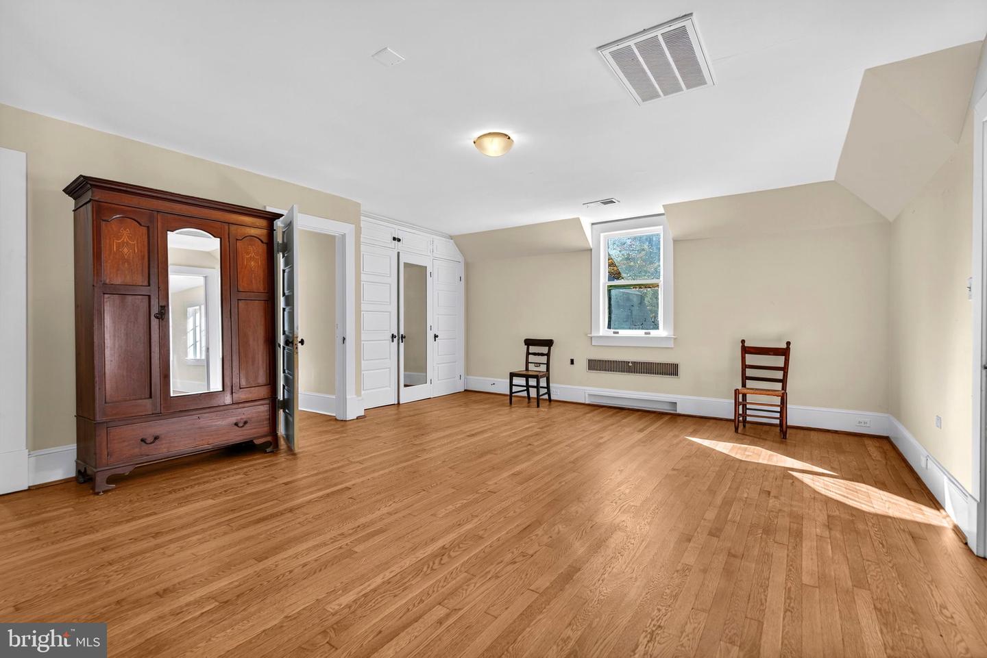 4561 WESTON RD, WARRENTON, Virginia 20187, 6 Bedrooms Bedrooms, 10 Rooms Rooms,4 BathroomsBathrooms,Residential,For sale,4561 WESTON RD,VAFQ2019314 MLS # VAFQ2019314