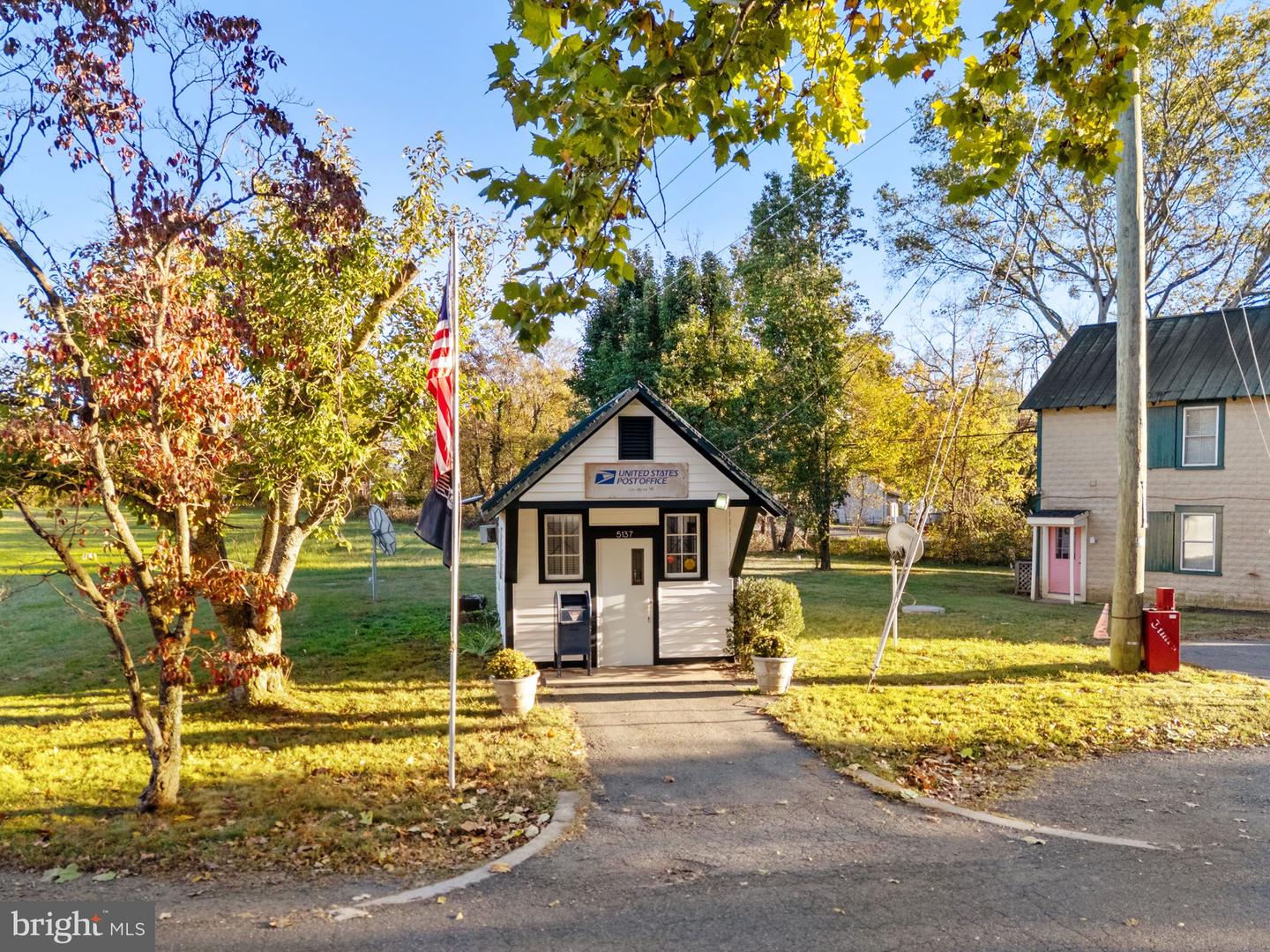 4561 WESTON RD, WARRENTON, Virginia 20187, 6 Bedrooms Bedrooms, 10 Rooms Rooms,4 BathroomsBathrooms,Residential,For sale,4561 WESTON RD,VAFQ2019314 MLS # VAFQ2019314
