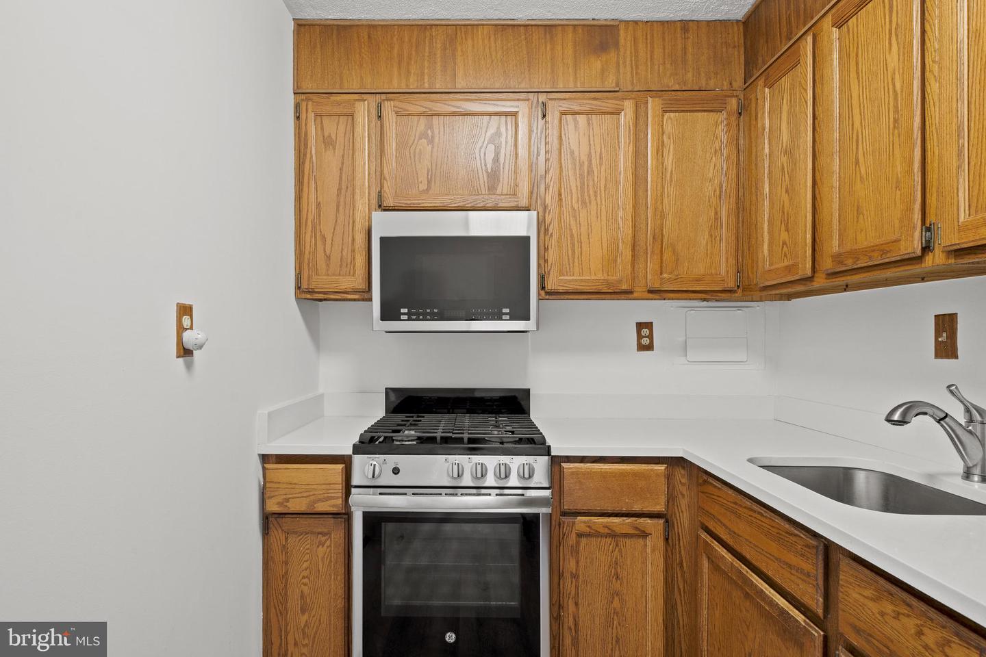 4600 S FOUR MILE RUN DR #423, ARLINGTON, Virginia 22204, 1 Room Rooms,1 BathroomBathrooms,Residential,For sale,4600 S FOUR MILE RUN DR #423,VAAR2064678 MLS # VAAR2064678