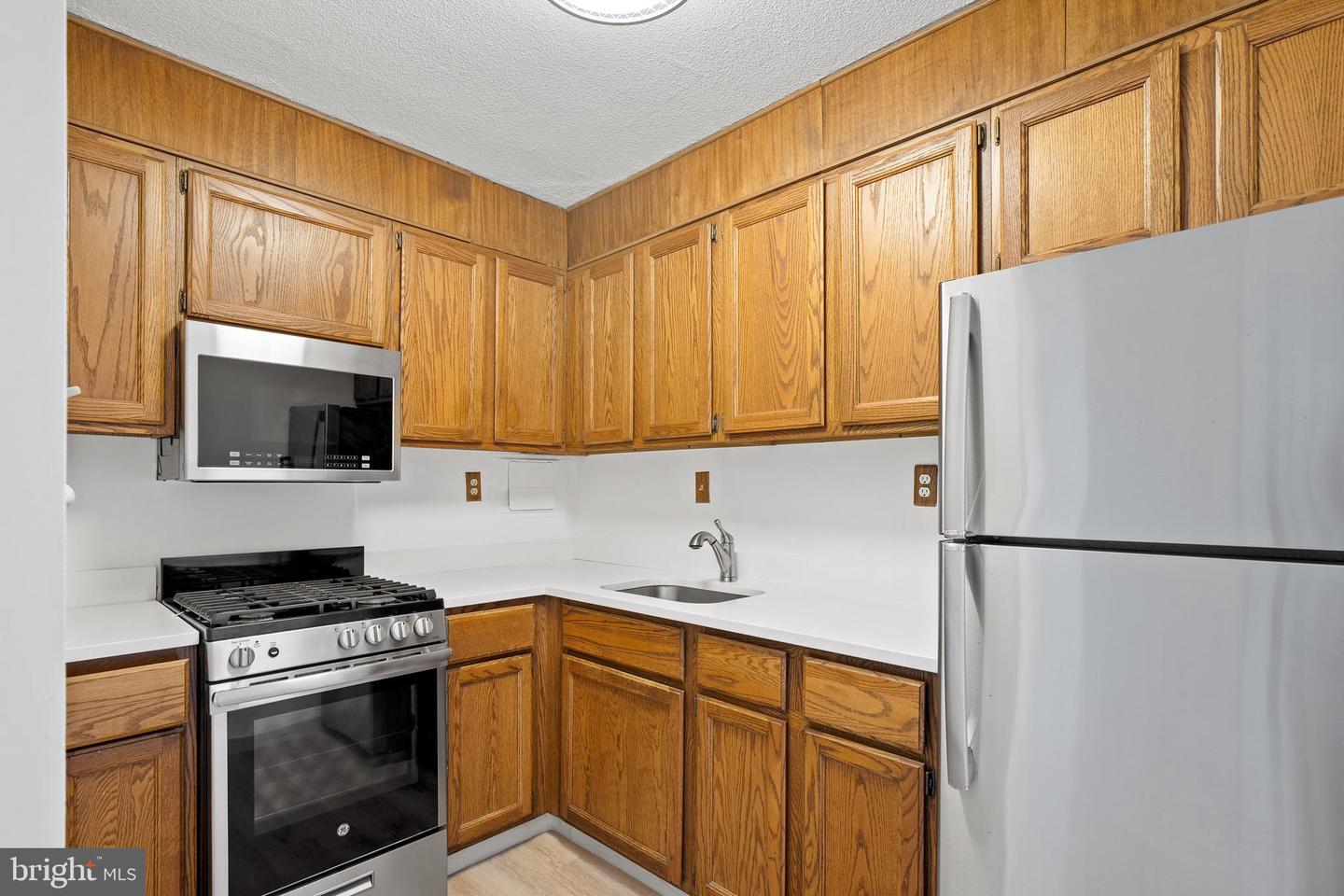 4600 S FOUR MILE RUN DR #423, ARLINGTON, Virginia 22204, 1 Room Rooms,1 BathroomBathrooms,Residential,For sale,4600 S FOUR MILE RUN DR #423,VAAR2064678 MLS # VAAR2064678