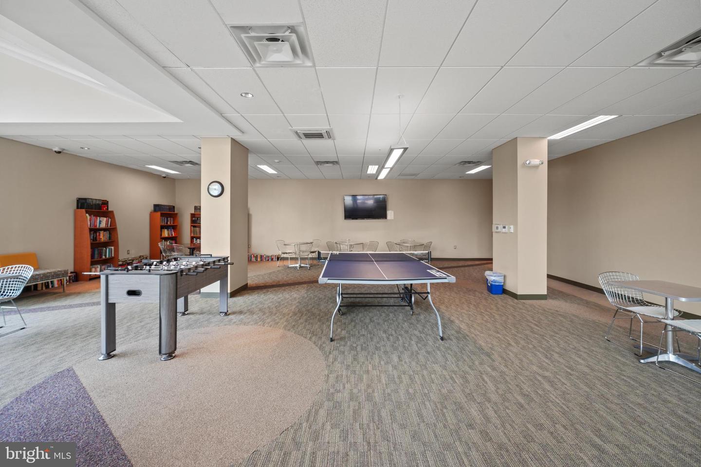 4600 S FOUR MILE RUN DR #423, ARLINGTON, Virginia 22204, 1 Room Rooms,1 BathroomBathrooms,Residential,For sale,4600 S FOUR MILE RUN DR #423,VAAR2064678 MLS # VAAR2064678