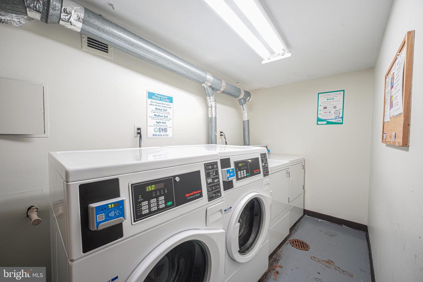4600 S FOUR MILE RUN DR #423, ARLINGTON, Virginia 22204, 1 Room Rooms,1 BathroomBathrooms,Residential,For sale,4600 S FOUR MILE RUN DR #423,VAAR2064678 MLS # VAAR2064678
