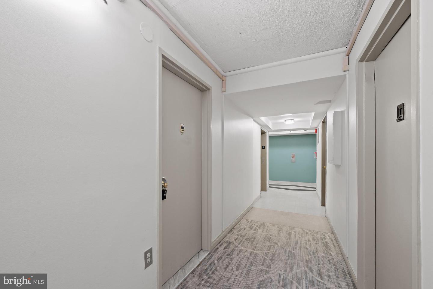 4600 S FOUR MILE RUN DR #423, ARLINGTON, Virginia 22204, 1 Room Rooms,1 BathroomBathrooms,Residential,For sale,4600 S FOUR MILE RUN DR #423,VAAR2064678 MLS # VAAR2064678