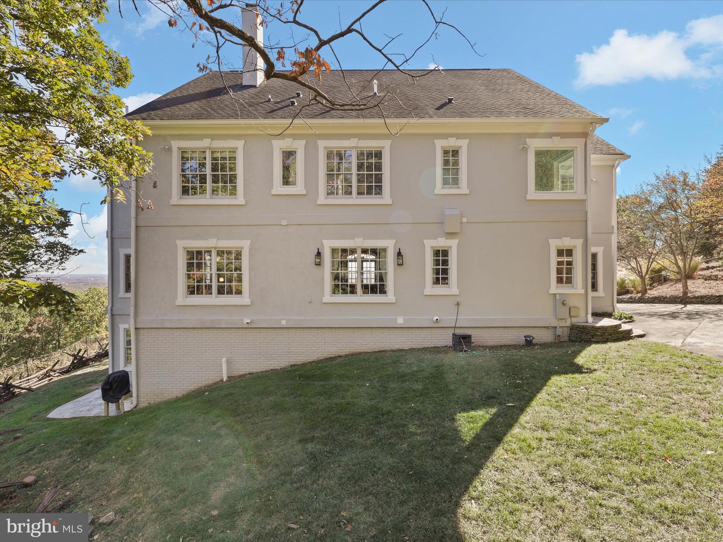 16994 STORMY DR, HAYMARKET, Virginia 20169, 5 Bedrooms Bedrooms, ,4 BathroomsBathrooms,Residential,For sale,16994 STORMY DR,VAPW2105598 MLS # VAPW2105598