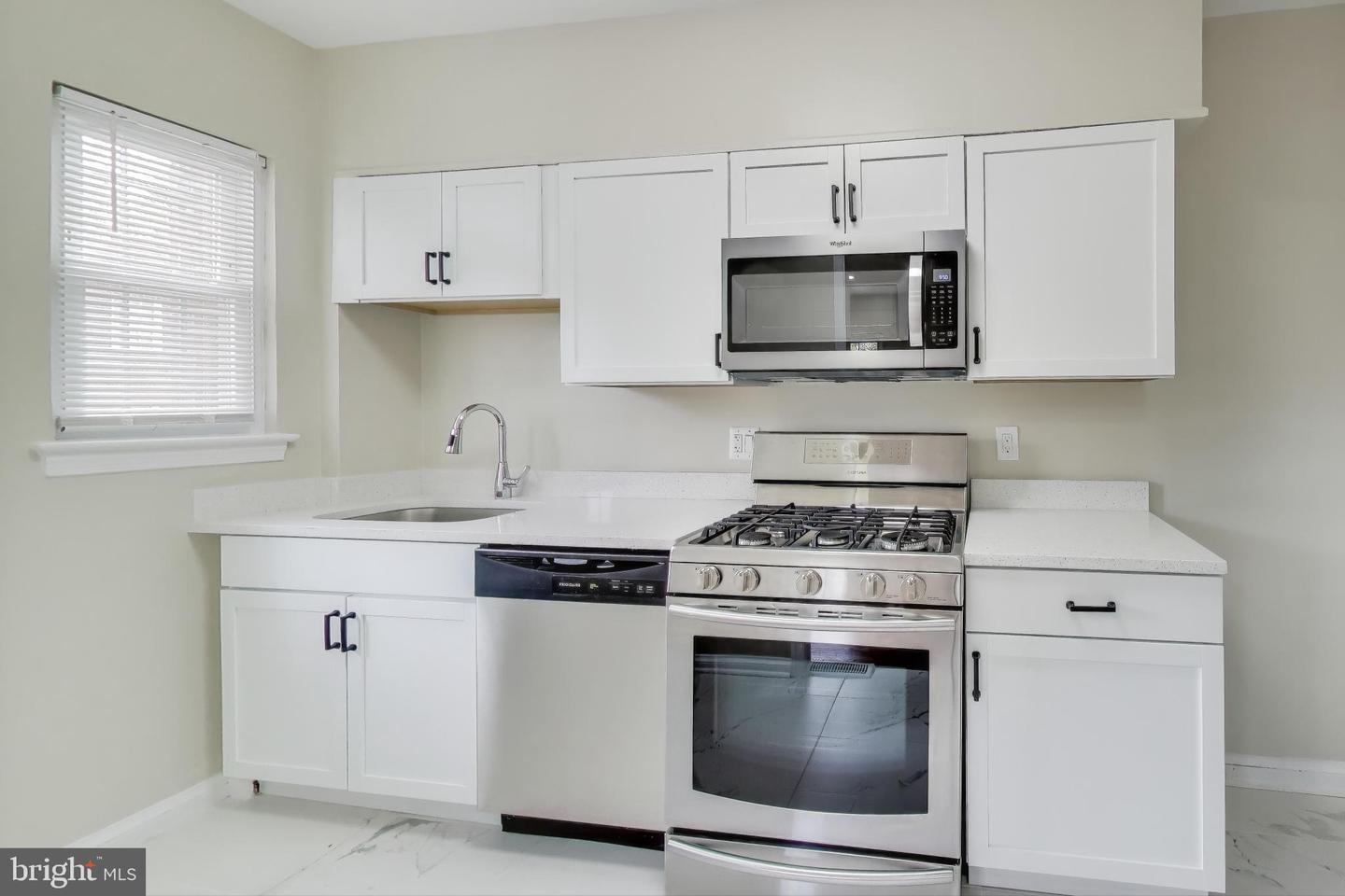 1700 FORT DAVIS ST SE, WASHINGTON, District Of Columbia 20020, 4 Bedrooms Bedrooms, ,2 BathroomsBathrooms,Residential,For sale,1700 FORT DAVIS ST SE,DCDC2225230 MLS # DCDC2225230