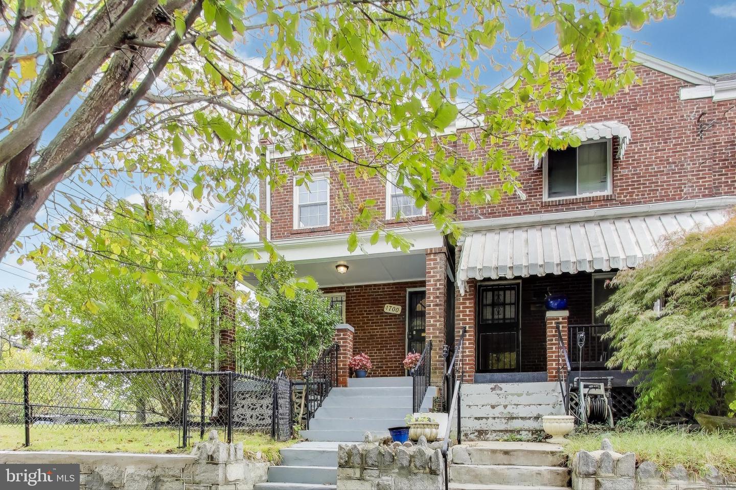 1700 FORT DAVIS ST SE, WASHINGTON, District Of Columbia 20020, 4 Bedrooms Bedrooms, ,2 BathroomsBathrooms,Residential,For sale,1700 FORT DAVIS ST SE,DCDC2225230 MLS # DCDC2225230