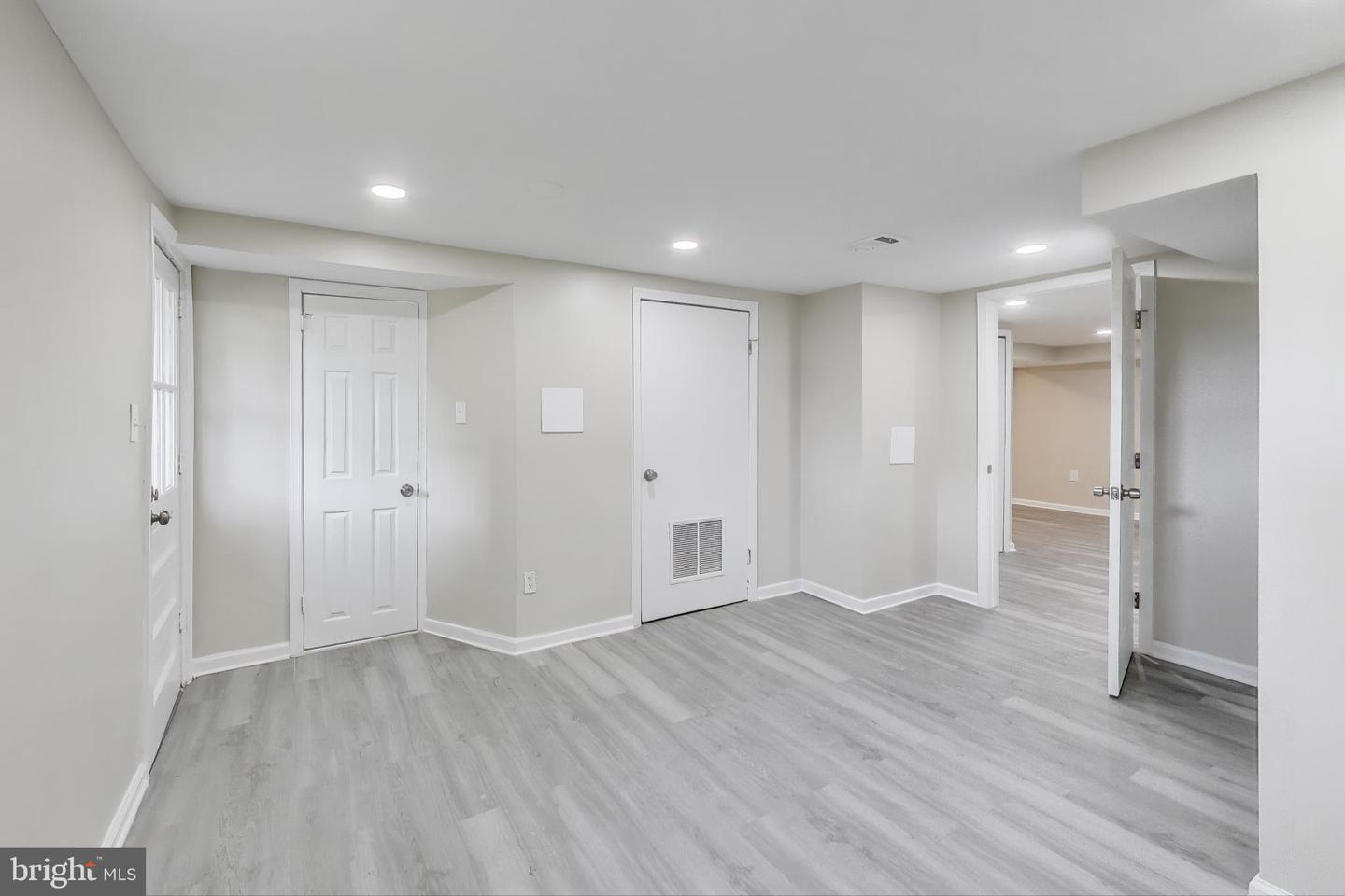1700 FORT DAVIS ST SE, WASHINGTON, District Of Columbia 20020, 4 Bedrooms Bedrooms, ,2 BathroomsBathrooms,Residential,For sale,1700 FORT DAVIS ST SE,DCDC2225230 MLS # DCDC2225230