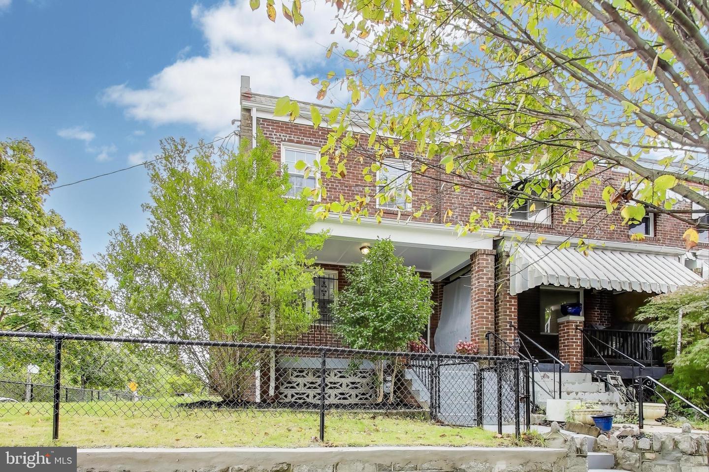 1700 FORT DAVIS ST SE, WASHINGTON, District Of Columbia 20020, 4 Bedrooms Bedrooms, ,2 BathroomsBathrooms,Residential,For sale,1700 FORT DAVIS ST SE,DCDC2225230 MLS # DCDC2225230