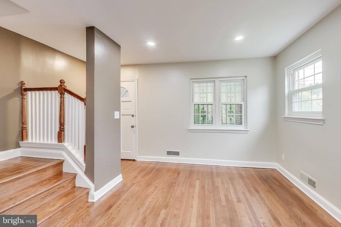 1700 FORT DAVIS ST SE, WASHINGTON, District Of Columbia 20020, 4 Bedrooms Bedrooms, ,2 BathroomsBathrooms,Residential,For sale,1700 FORT DAVIS ST SE,DCDC2225230 MLS # DCDC2225230