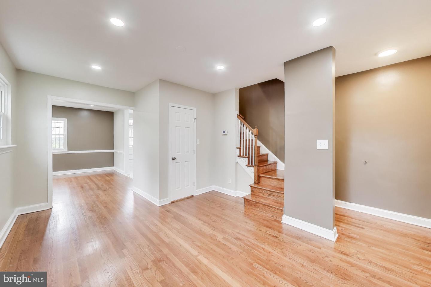 1700 FORT DAVIS ST SE, WASHINGTON, District Of Columbia 20020, 4 Bedrooms Bedrooms, ,2 BathroomsBathrooms,Residential,For sale,1700 FORT DAVIS ST SE,DCDC2225230 MLS # DCDC2225230
