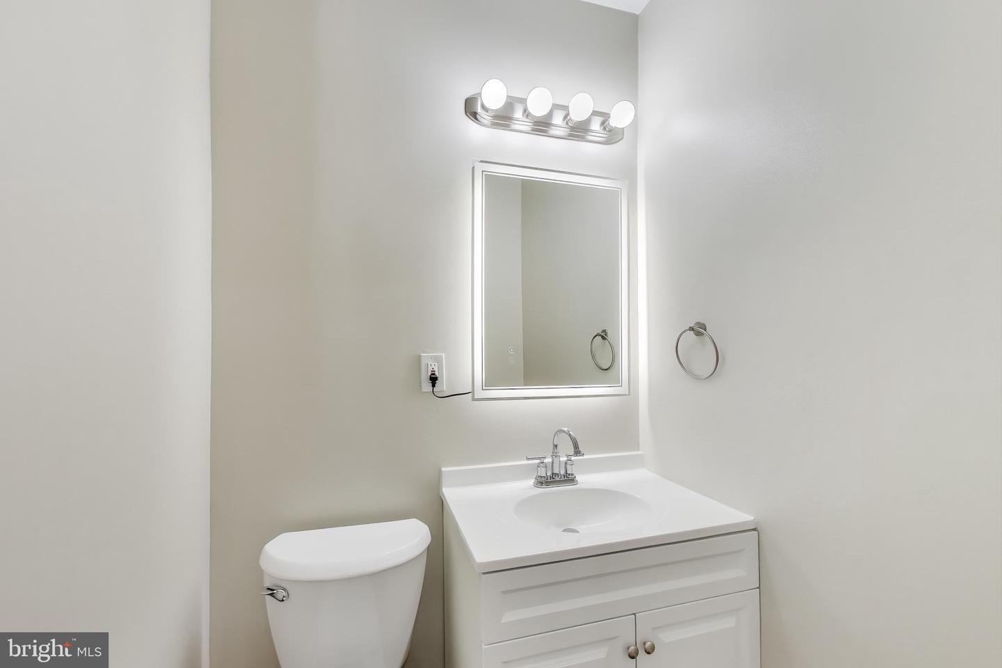 1700 FORT DAVIS ST SE, WASHINGTON, District Of Columbia 20020, 4 Bedrooms Bedrooms, ,2 BathroomsBathrooms,Residential,For sale,1700 FORT DAVIS ST SE,DCDC2225230 MLS # DCDC2225230