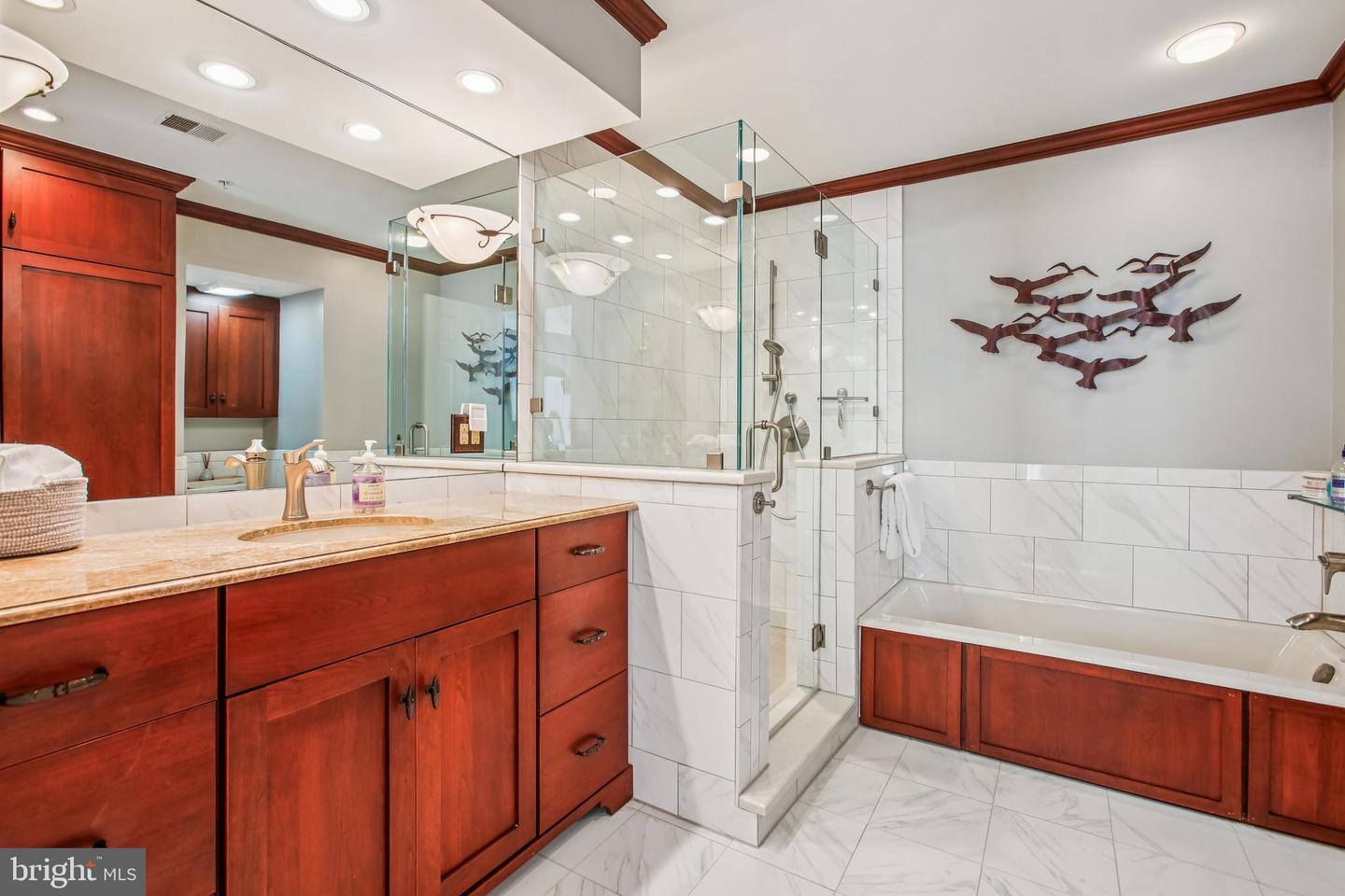313 HEARTHSTONE MEWS, ALEXANDRIA, Virginia 22314, 3 Bedrooms Bedrooms, ,3 BathroomsBathrooms,Residential,For sale,313 HEARTHSTONE MEWS,VAAX2050646 MLS # VAAX2050646