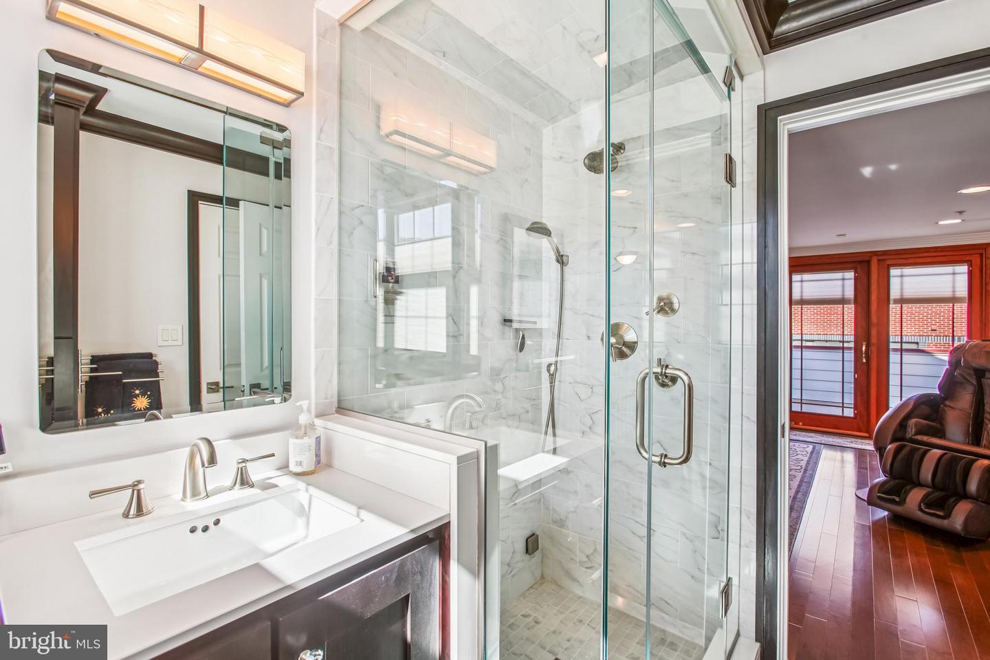 313 HEARTHSTONE MEWS, ALEXANDRIA, Virginia 22314, 3 Bedrooms Bedrooms, ,3 BathroomsBathrooms,Residential,For sale,313 HEARTHSTONE MEWS,VAAX2050646 MLS # VAAX2050646