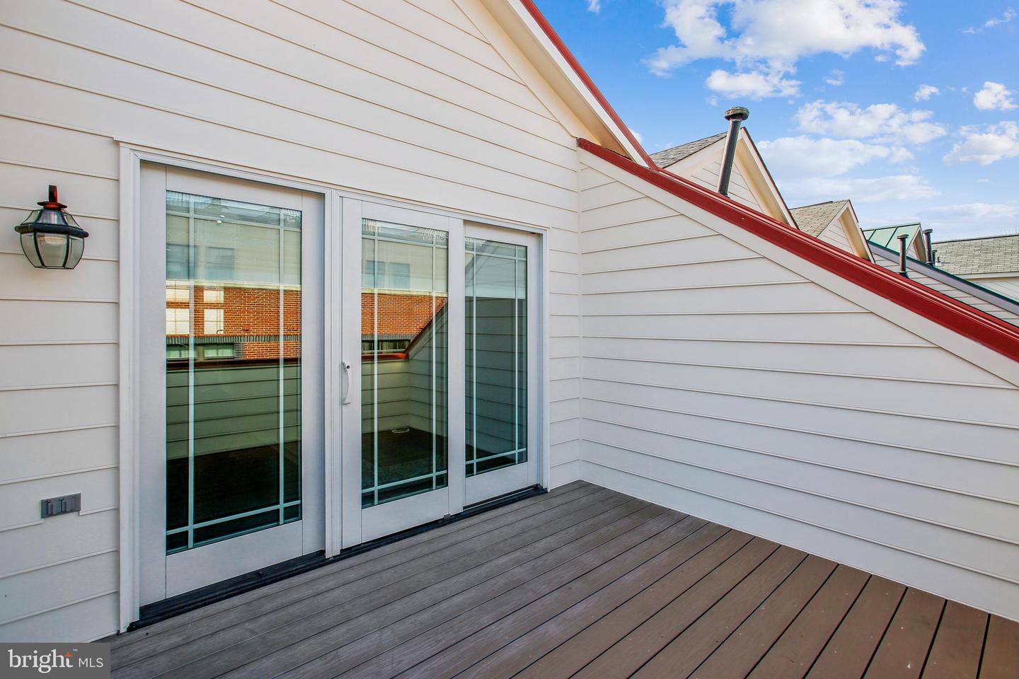 313 HEARTHSTONE MEWS, ALEXANDRIA, Virginia 22314, 3 Bedrooms Bedrooms, ,3 BathroomsBathrooms,Residential,For sale,313 HEARTHSTONE MEWS,VAAX2050646 MLS # VAAX2050646