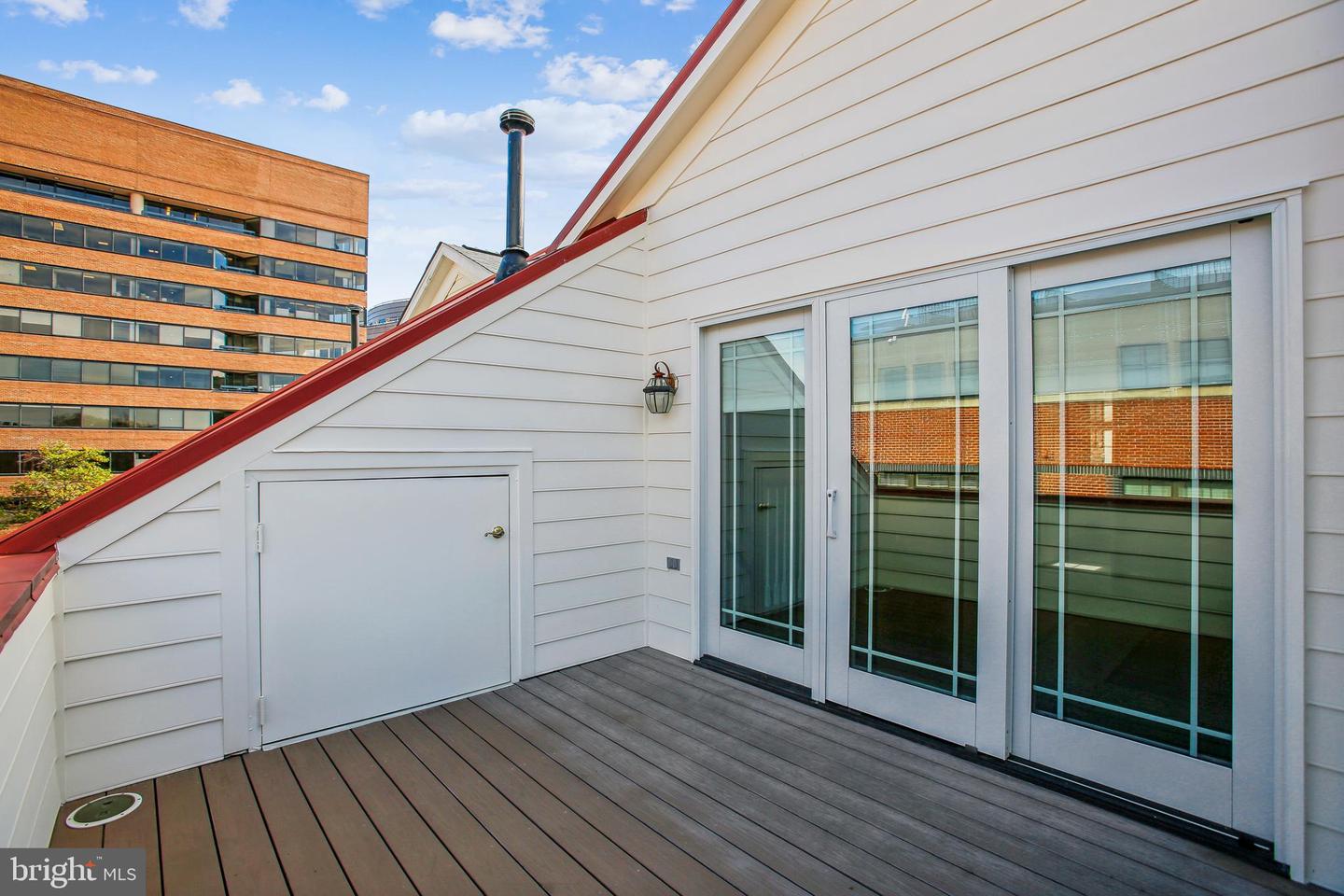 313 HEARTHSTONE MEWS, ALEXANDRIA, Virginia 22314, 3 Bedrooms Bedrooms, ,3 BathroomsBathrooms,Residential,For sale,313 HEARTHSTONE MEWS,VAAX2050646 MLS # VAAX2050646