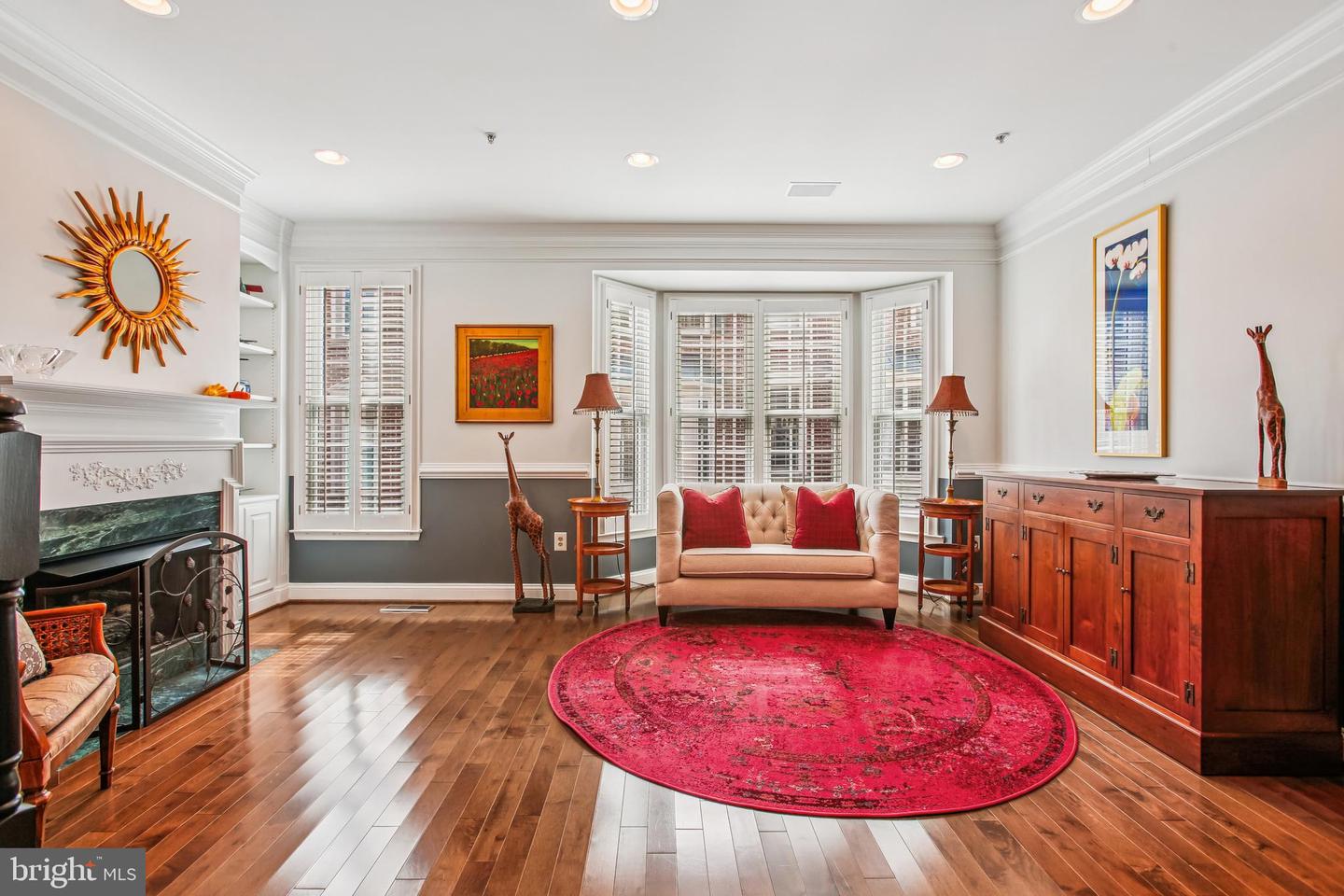 313 HEARTHSTONE MEWS, ALEXANDRIA, Virginia 22314, 3 Bedrooms Bedrooms, ,3 BathroomsBathrooms,Residential,For sale,313 HEARTHSTONE MEWS,VAAX2050646 MLS # VAAX2050646