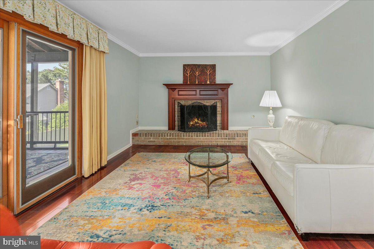 12436 WENDELL HOLMES RD, HERNDON, Virginia 20171, 5 Bedrooms Bedrooms, ,3 BathroomsBathrooms,Residential,For sale,12436 WENDELL HOLMES RD,VAFX2273352 MLS # VAFX2273352