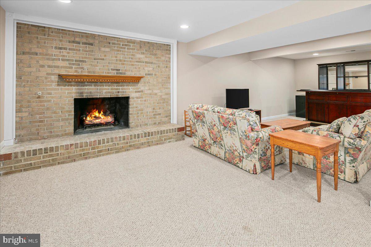 12436 WENDELL HOLMES RD, HERNDON, Virginia 20171, 5 Bedrooms Bedrooms, ,3 BathroomsBathrooms,Residential,For sale,12436 WENDELL HOLMES RD,VAFX2273352 MLS # VAFX2273352