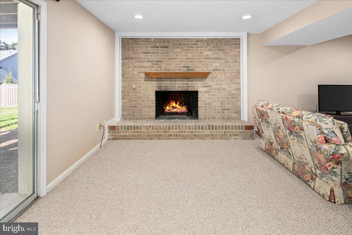 12436 WENDELL HOLMES RD, HERNDON, Virginia 20171, 5 Bedrooms Bedrooms, ,3 BathroomsBathrooms,Residential,For sale,12436 WENDELL HOLMES RD,VAFX2273352 MLS # VAFX2273352