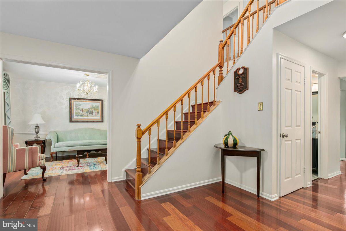 12436 WENDELL HOLMES RD, HERNDON, Virginia 20171, 5 Bedrooms Bedrooms, ,3 BathroomsBathrooms,Residential,For sale,12436 WENDELL HOLMES RD,VAFX2273352 MLS # VAFX2273352