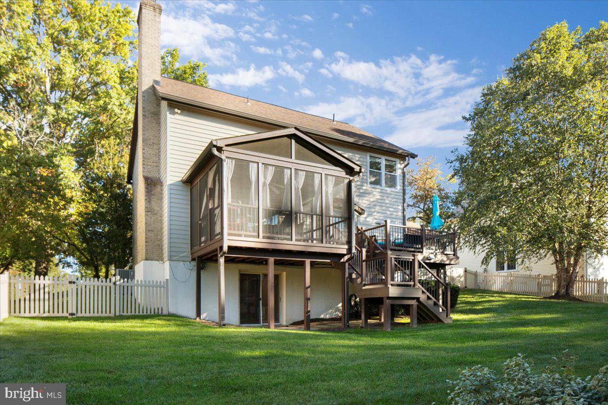 12436 WENDELL HOLMES RD, HERNDON, Virginia 20171, 5 Bedrooms Bedrooms, ,3 BathroomsBathrooms,Residential,For sale,12436 WENDELL HOLMES RD,VAFX2273352 MLS # VAFX2273352