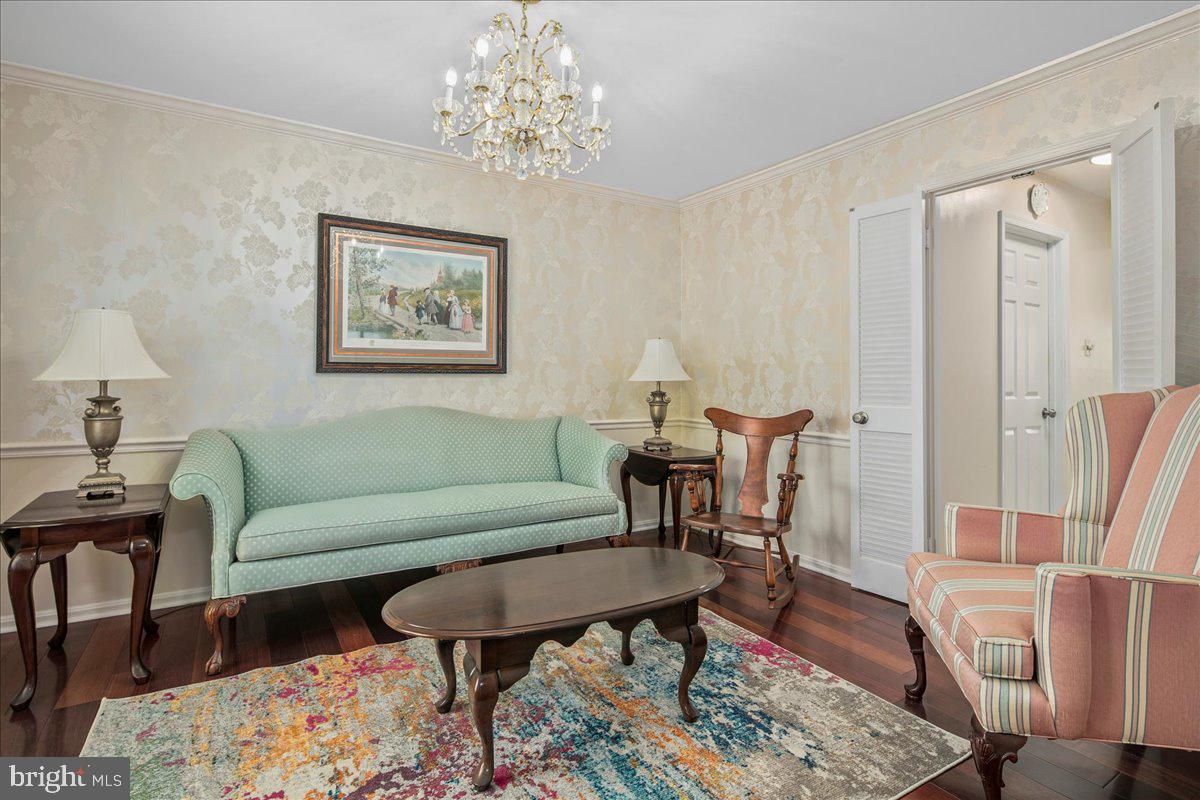 12436 WENDELL HOLMES RD, HERNDON, Virginia 20171, 5 Bedrooms Bedrooms, ,3 BathroomsBathrooms,Residential,For sale,12436 WENDELL HOLMES RD,VAFX2273352 MLS # VAFX2273352