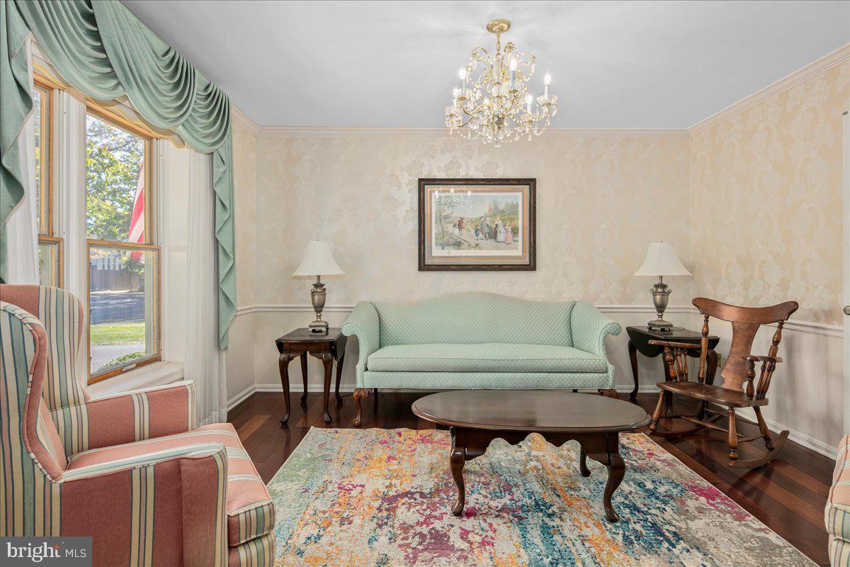 12436 WENDELL HOLMES RD, HERNDON, Virginia 20171, 5 Bedrooms Bedrooms, ,3 BathroomsBathrooms,Residential,For sale,12436 WENDELL HOLMES RD,VAFX2273352 MLS # VAFX2273352