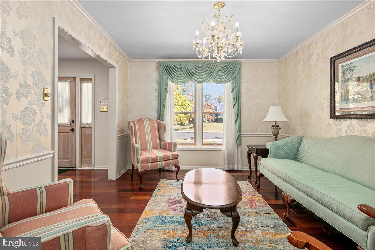 12436 WENDELL HOLMES RD, HERNDON, Virginia 20171, 5 Bedrooms Bedrooms, ,3 BathroomsBathrooms,Residential,For sale,12436 WENDELL HOLMES RD,VAFX2273352 MLS # VAFX2273352
