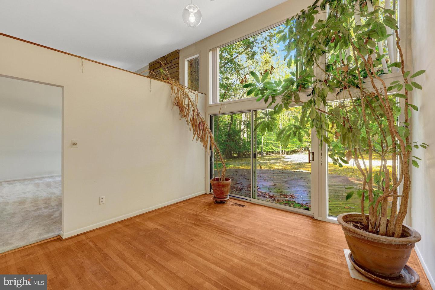 9506 WATTS RD, GREAT FALLS, Virginia 22066, 5 Bedrooms Bedrooms, ,3 BathroomsBathrooms,Residential,For sale,9506 WATTS RD,VAFX2273582 MLS # VAFX2273582