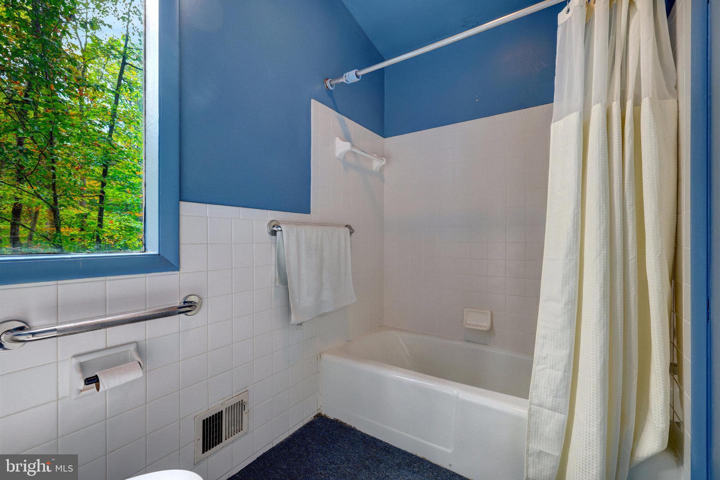 9506 WATTS RD, GREAT FALLS, Virginia 22066, 5 Bedrooms Bedrooms, ,3 BathroomsBathrooms,Residential,For sale,9506 WATTS RD,VAFX2273582 MLS # VAFX2273582