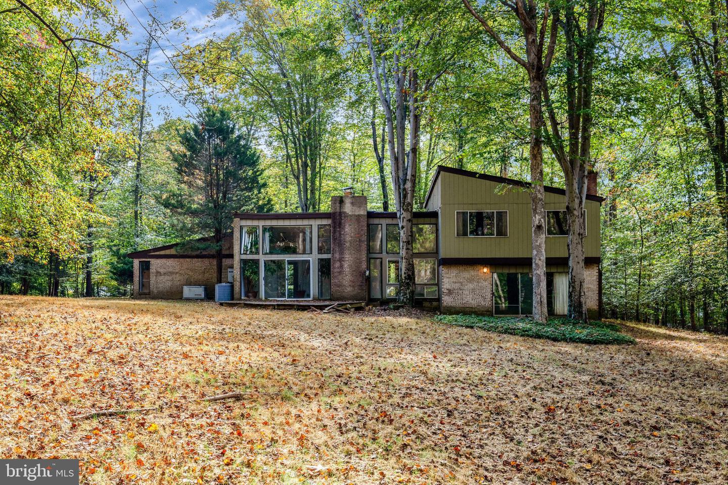 9506 WATTS RD, GREAT FALLS, Virginia 22066, 5 Bedrooms Bedrooms, ,3 BathroomsBathrooms,Residential,For sale,9506 WATTS RD,VAFX2273582 MLS # VAFX2273582