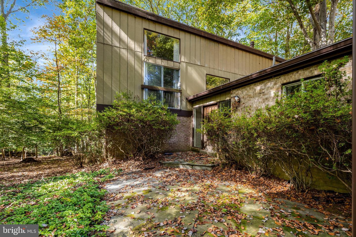 9506 WATTS RD, GREAT FALLS, Virginia 22066, 5 Bedrooms Bedrooms, ,3 BathroomsBathrooms,Residential,For sale,9506 WATTS RD,VAFX2273582 MLS # VAFX2273582