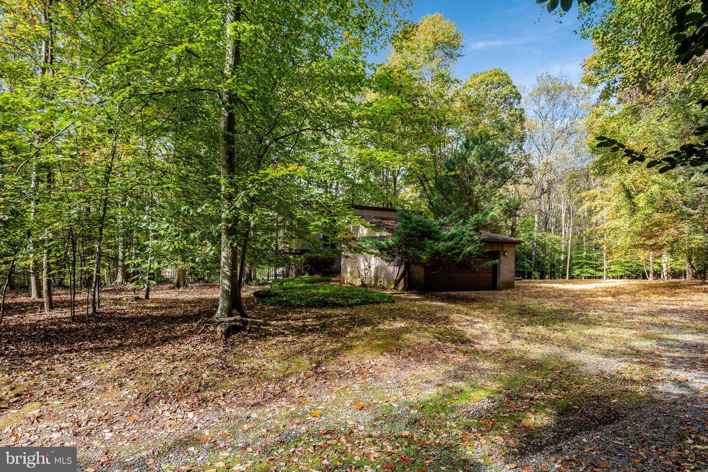9506 WATTS RD, GREAT FALLS, Virginia 22066, 5 Bedrooms Bedrooms, ,3 BathroomsBathrooms,Residential,For sale,9506 WATTS RD,VAFX2273582 MLS # VAFX2273582