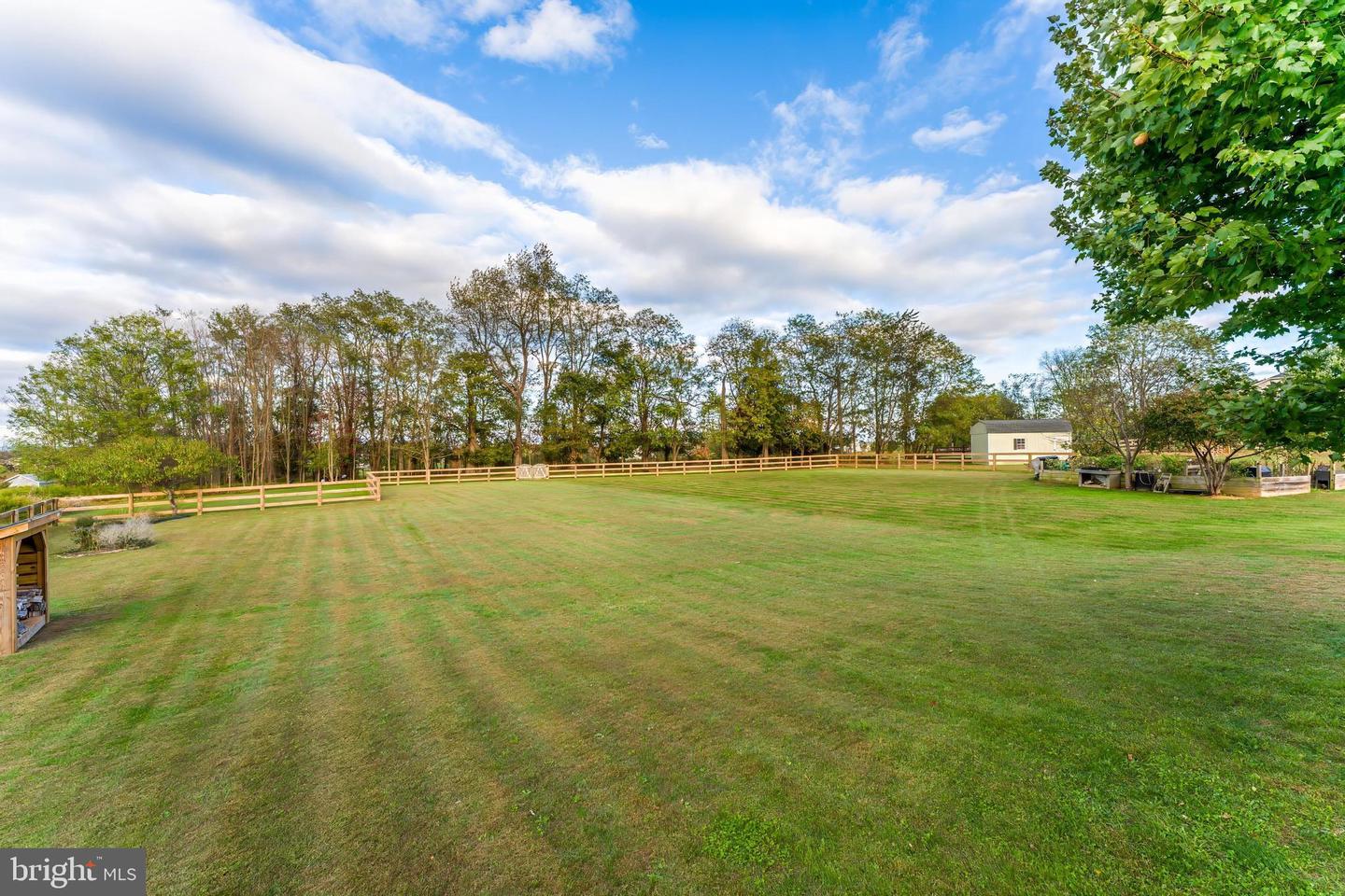 12080 SUNFLOWER FIELD PL, LOVETTSVILLE, Virginia 20180, 5 Bedrooms Bedrooms, ,5 BathroomsBathrooms,Residential,For sale,12080 SUNFLOWER FIELD PL,VALO2108552 MLS # VALO2108552