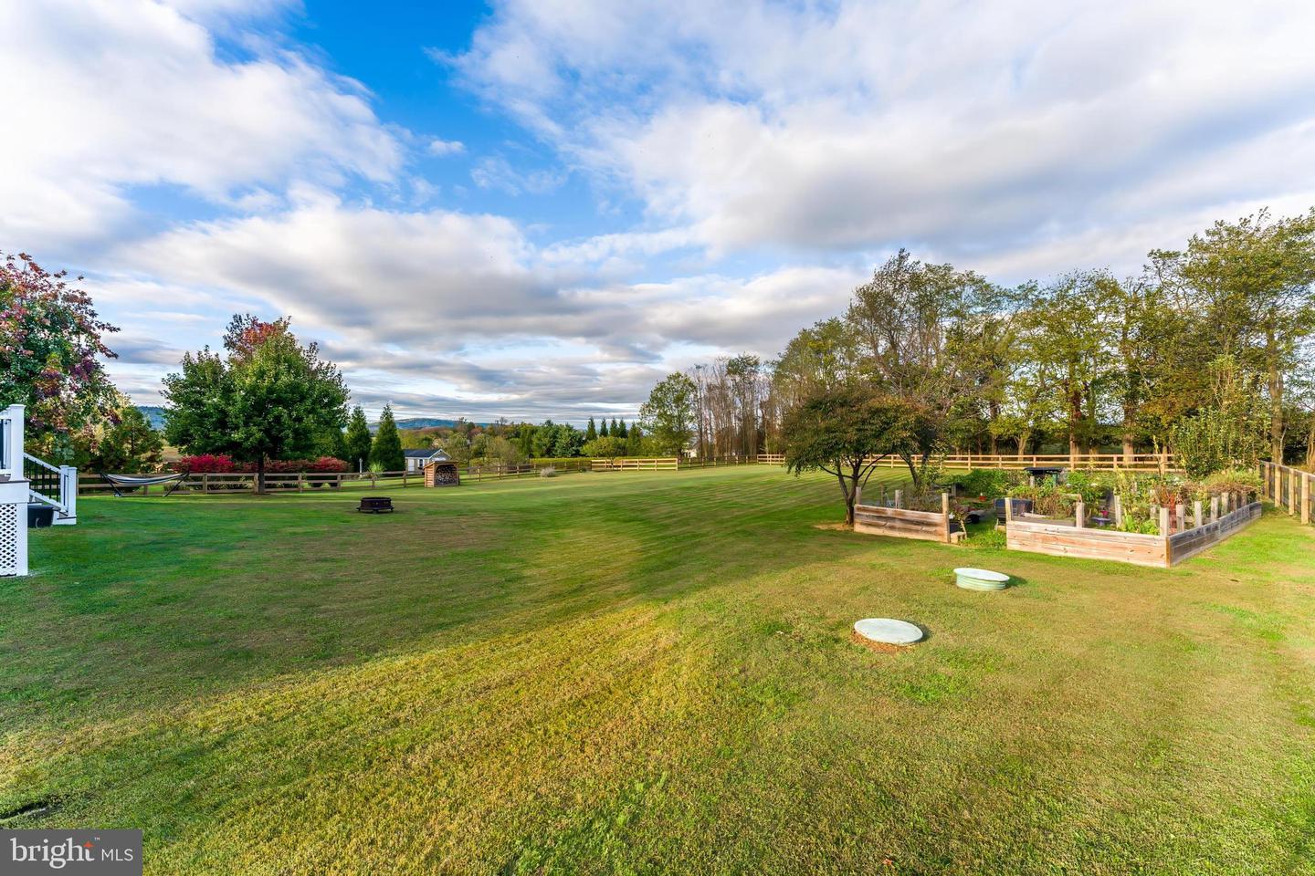 12080 SUNFLOWER FIELD PL, LOVETTSVILLE, Virginia 20180, 5 Bedrooms Bedrooms, ,5 BathroomsBathrooms,Residential,For sale,12080 SUNFLOWER FIELD PL,VALO2108552 MLS # VALO2108552