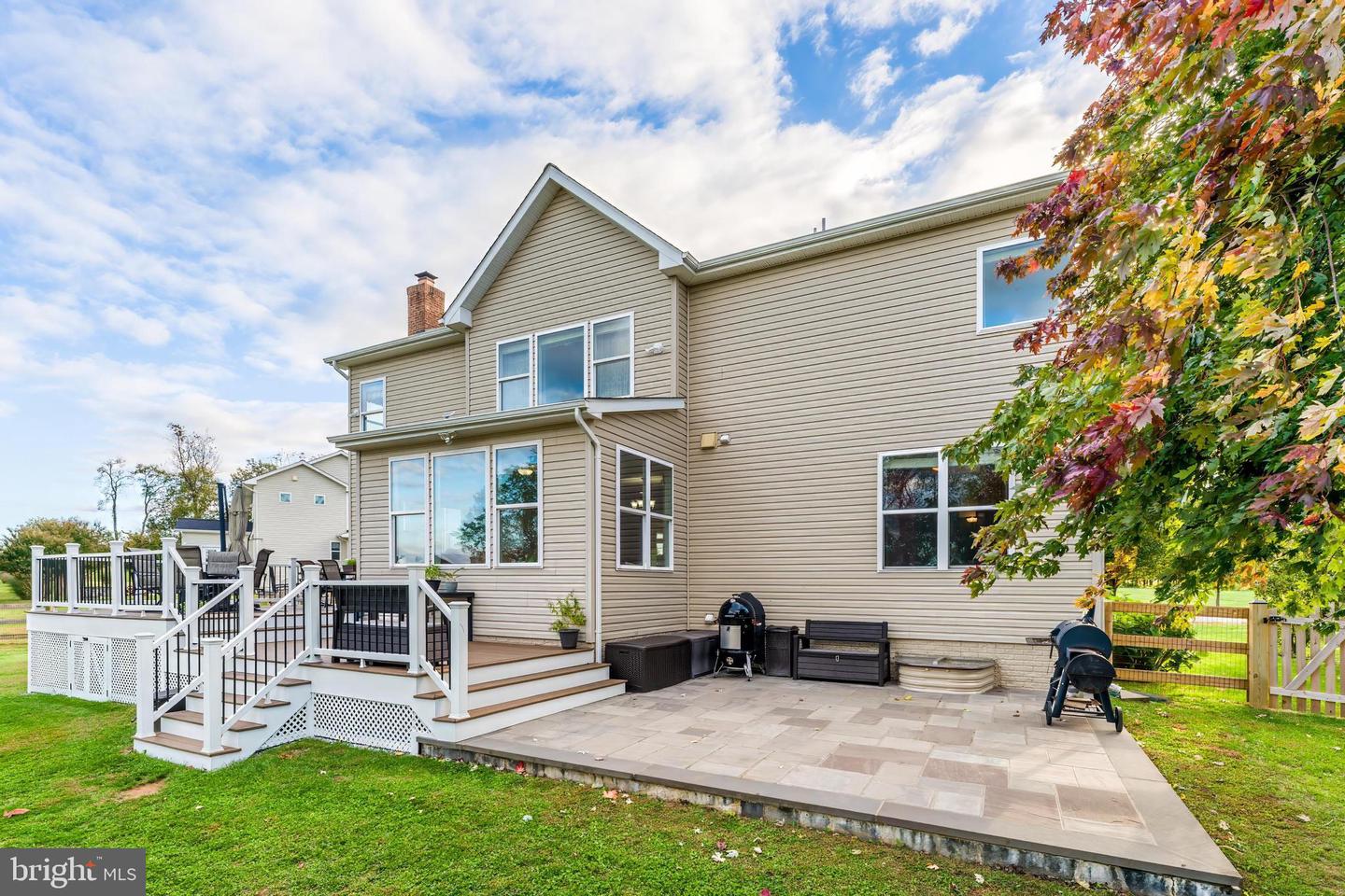12080 SUNFLOWER FIELD PL, LOVETTSVILLE, Virginia 20180, 5 Bedrooms Bedrooms, ,5 BathroomsBathrooms,Residential,For sale,12080 SUNFLOWER FIELD PL,VALO2108552 MLS # VALO2108552