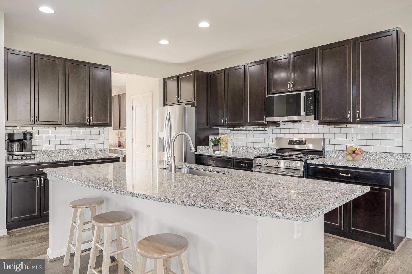 12080 SUNFLOWER FIELD PL, LOVETTSVILLE, Virginia 20180, 5 Bedrooms Bedrooms, ,5 BathroomsBathrooms,Residential,For sale,12080 SUNFLOWER FIELD PL,VALO2108552 MLS # VALO2108552