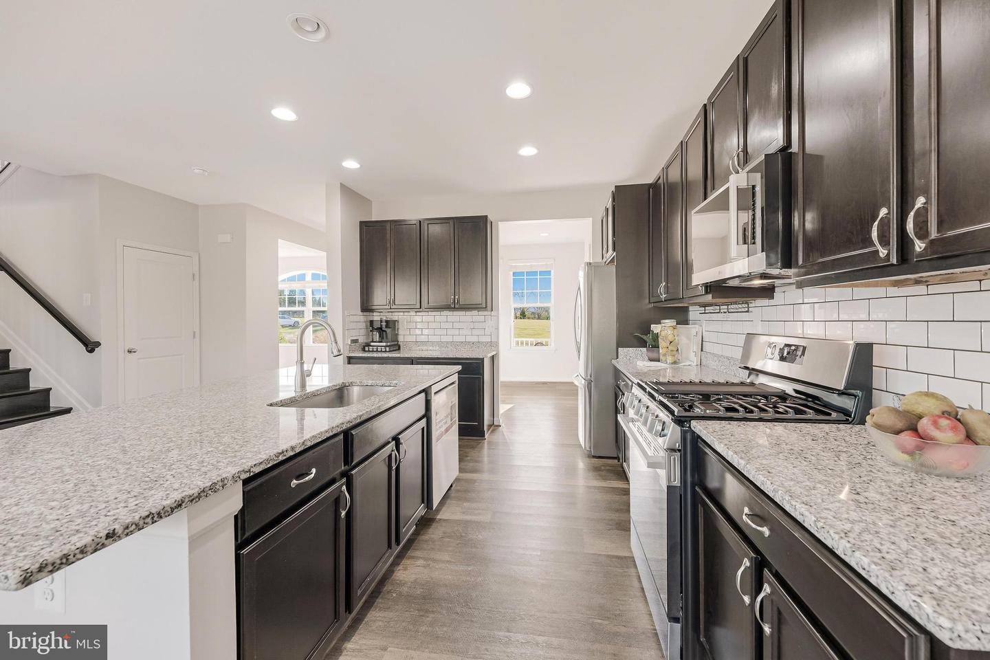 12080 SUNFLOWER FIELD PL, LOVETTSVILLE, Virginia 20180, 5 Bedrooms Bedrooms, ,5 BathroomsBathrooms,Residential,For sale,12080 SUNFLOWER FIELD PL,VALO2108552 MLS # VALO2108552