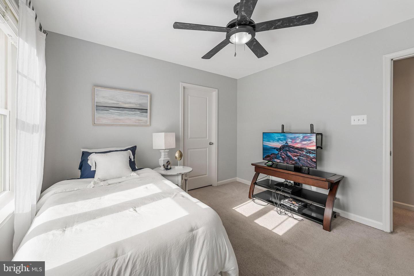 12080 SUNFLOWER FIELD PL, LOVETTSVILLE, Virginia 20180, 5 Bedrooms Bedrooms, ,5 BathroomsBathrooms,Residential,For sale,12080 SUNFLOWER FIELD PL,VALO2108552 MLS # VALO2108552