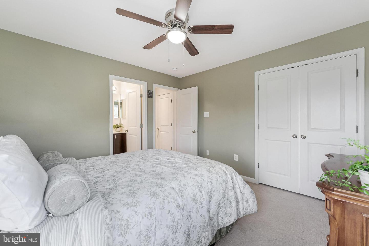 12080 SUNFLOWER FIELD PL, LOVETTSVILLE, Virginia 20180, 5 Bedrooms Bedrooms, ,5 BathroomsBathrooms,Residential,For sale,12080 SUNFLOWER FIELD PL,VALO2108552 MLS # VALO2108552