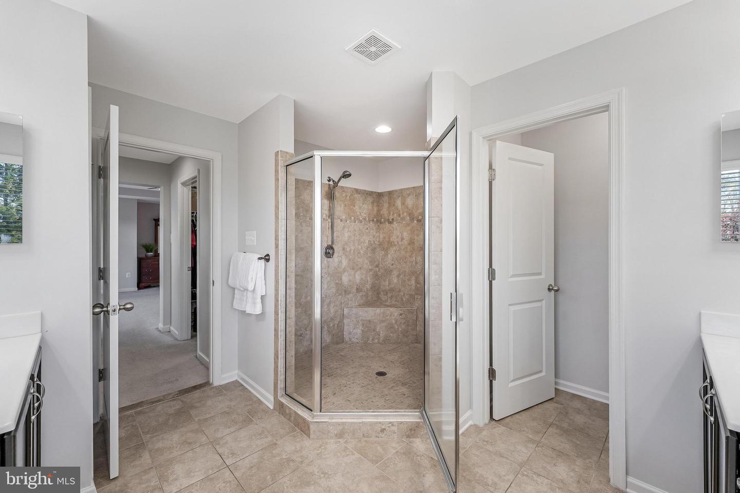 12080 SUNFLOWER FIELD PL, LOVETTSVILLE, Virginia 20180, 5 Bedrooms Bedrooms, ,5 BathroomsBathrooms,Residential,For sale,12080 SUNFLOWER FIELD PL,VALO2108552 MLS # VALO2108552